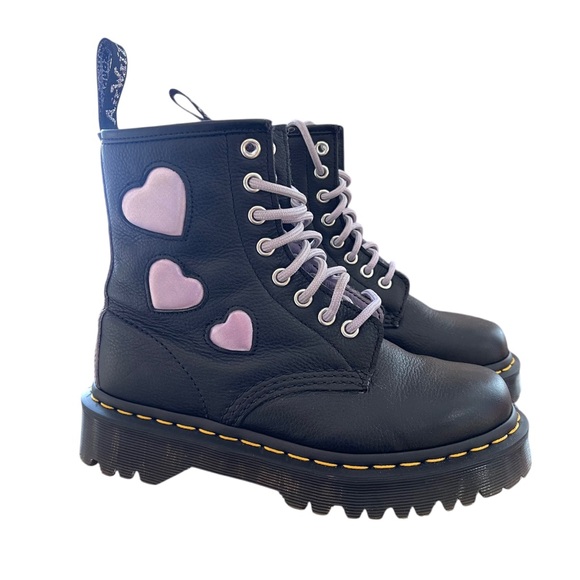 💖 Dr. Martens 1460 Heart Virginia Satin Lux Lace Up Boots Women’s 5 - Picture 1 of 7